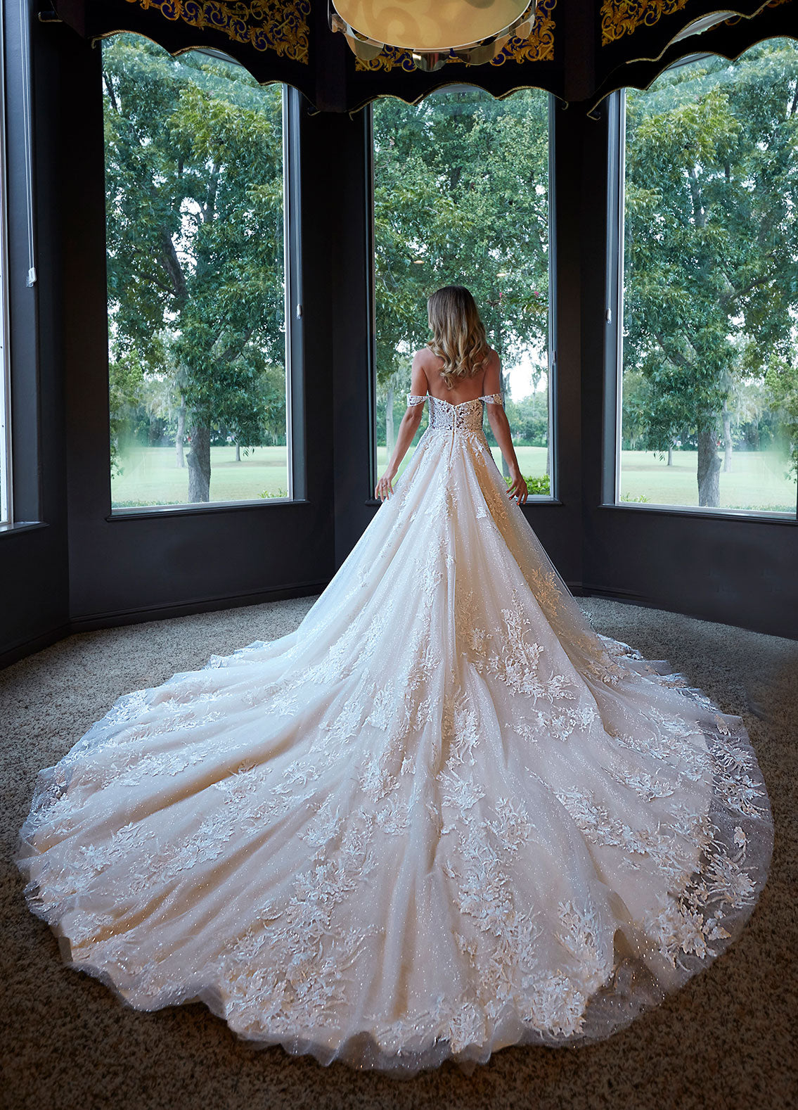 Ashley & Justin 10935 Bridal Gown