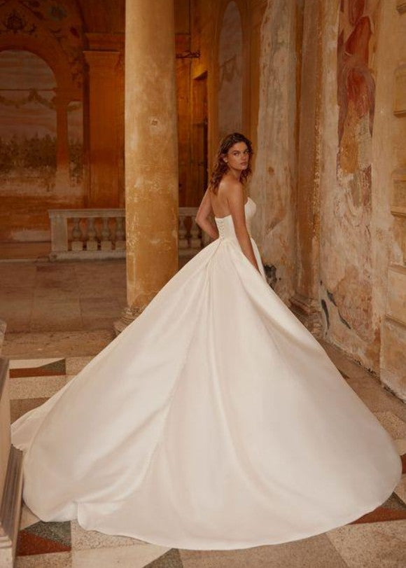 Wedding Dress D1280