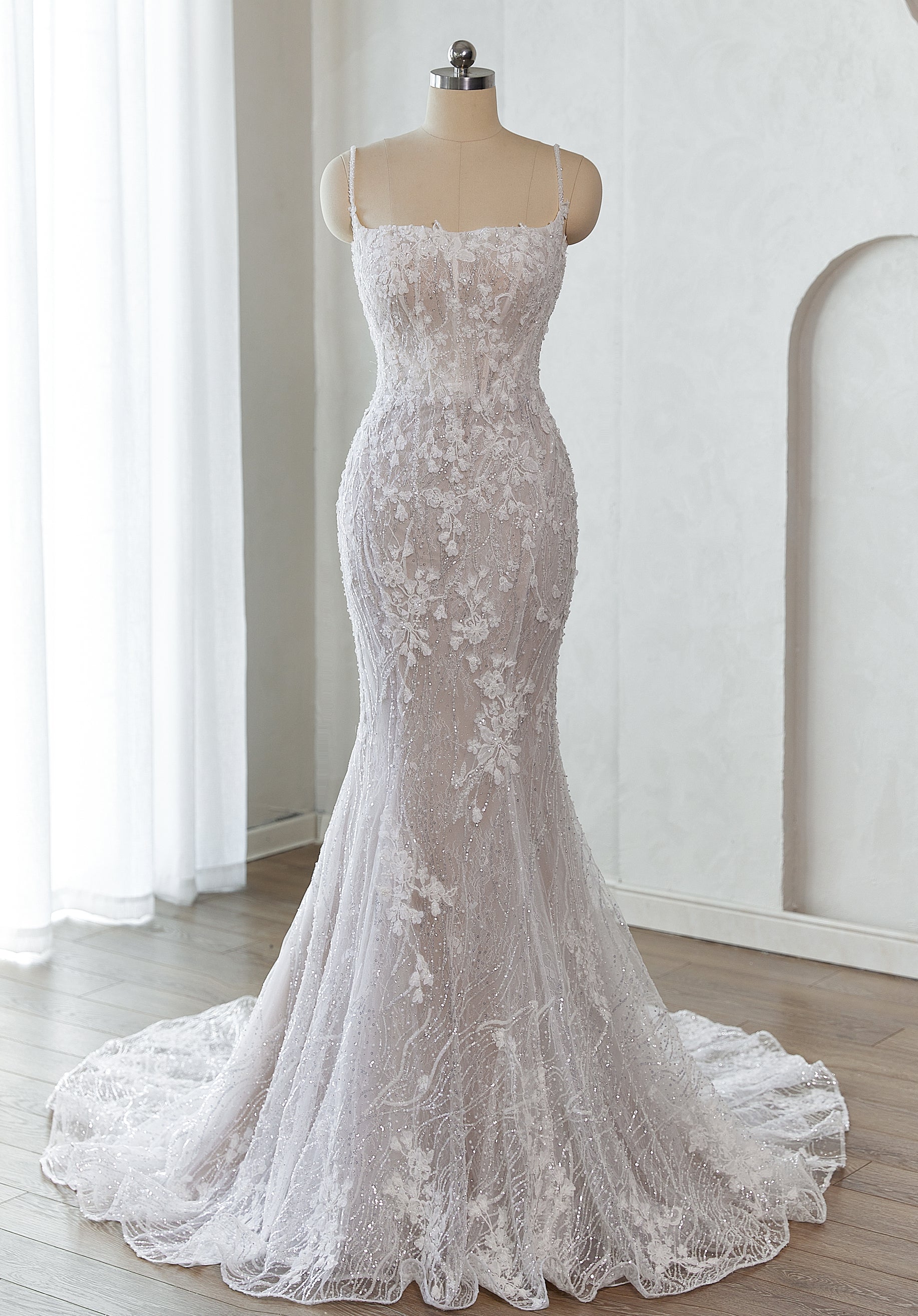 Lace Embellished Scoop Neckline and Spaghetti Straps Fit to Flare Wedding Dress