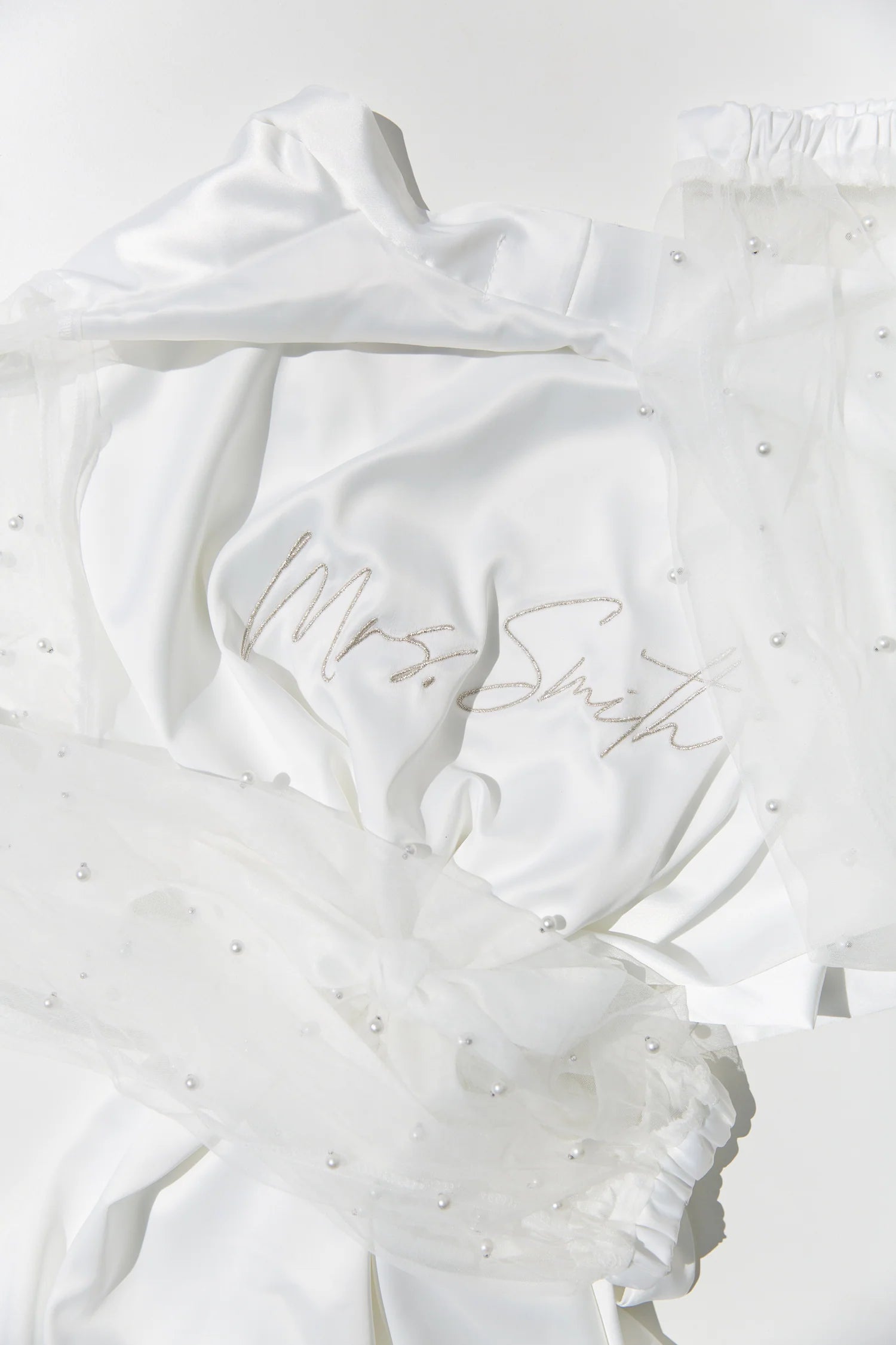 Customizable Pearl Sleeve Bridal Robe