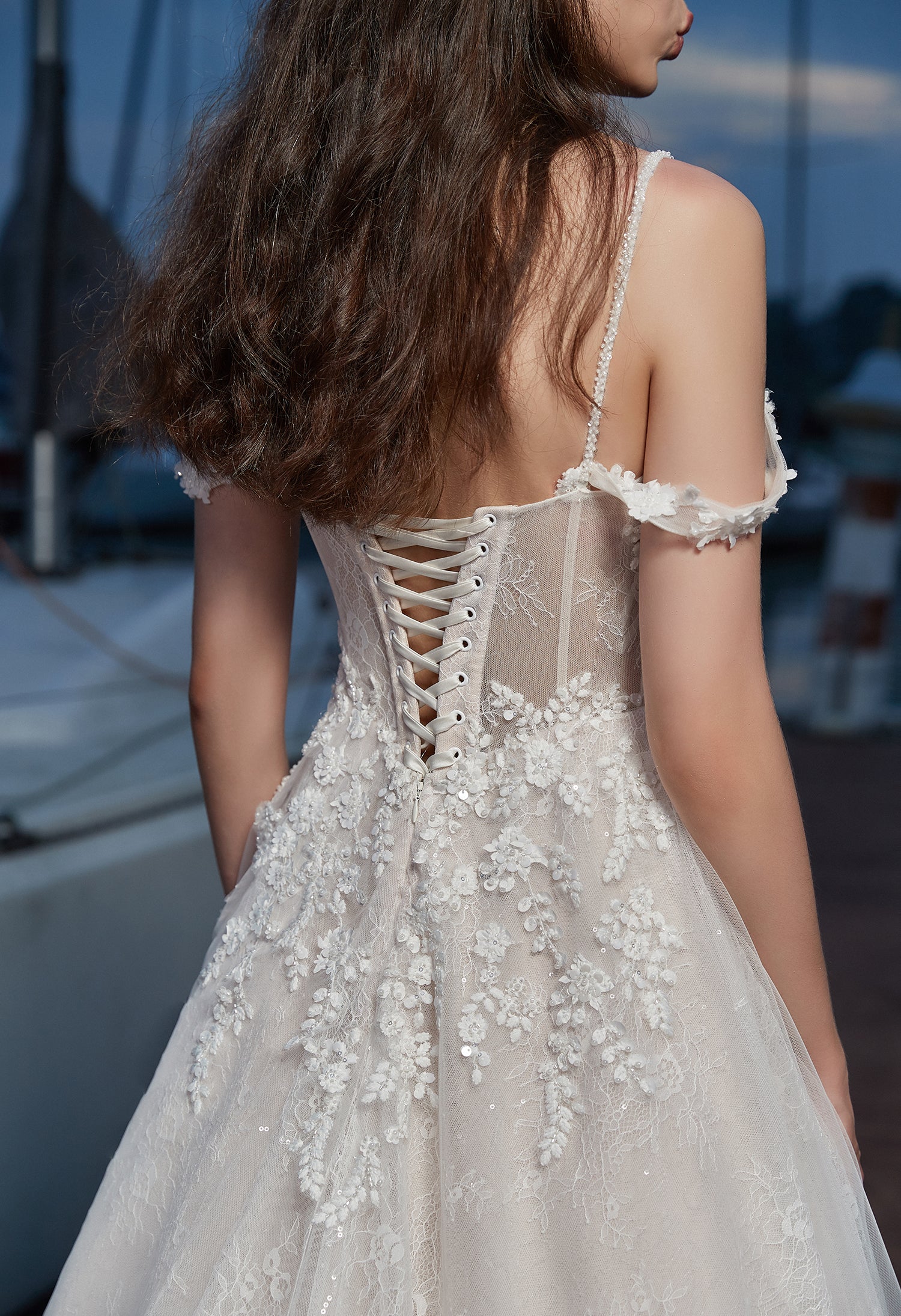 Floral Appliques V-Neck Grace Wedding Dress with Corset Back