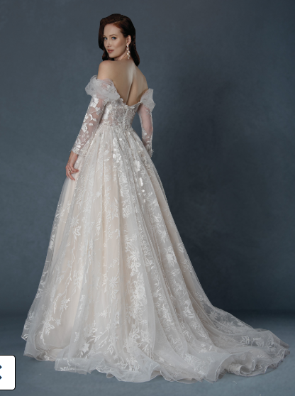 Off-White & Champagne A-Line Wedding Dress – Style 25531 | Sizes 0–28