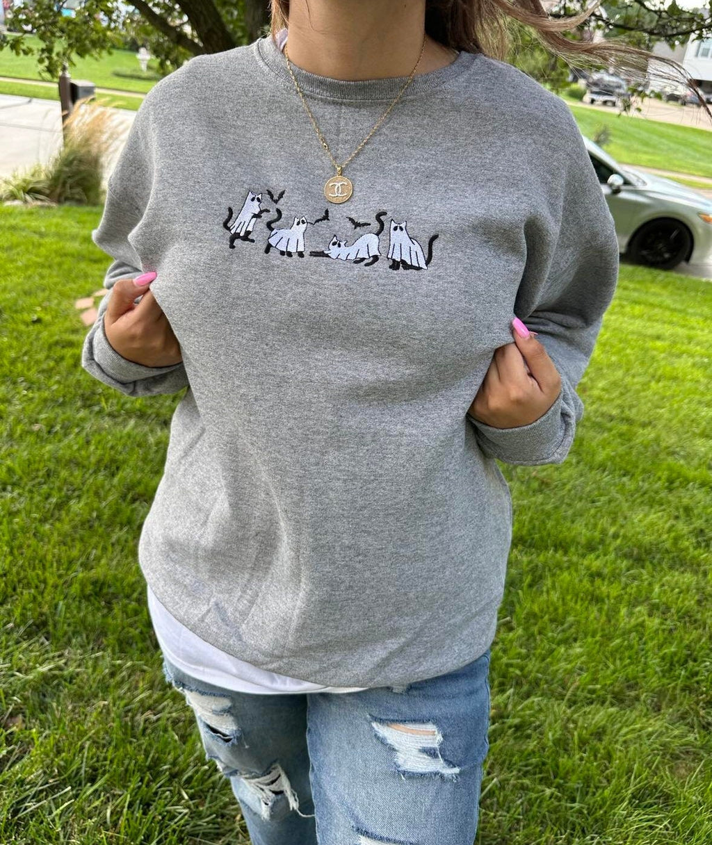 Embroidered Halloween Cat Sweatshirt: Spooky Ghost Crewneck