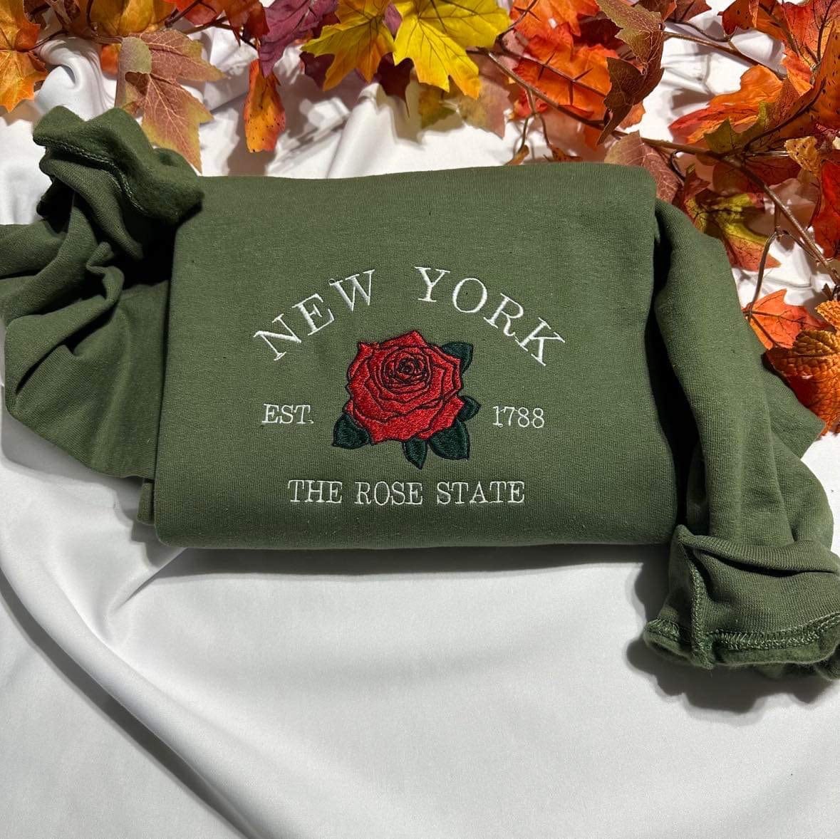 New York the rosé Estate embroidered Sweatshirt, New York embroidered crewneck. Minimalist Women clothing, New York Rose hoodie