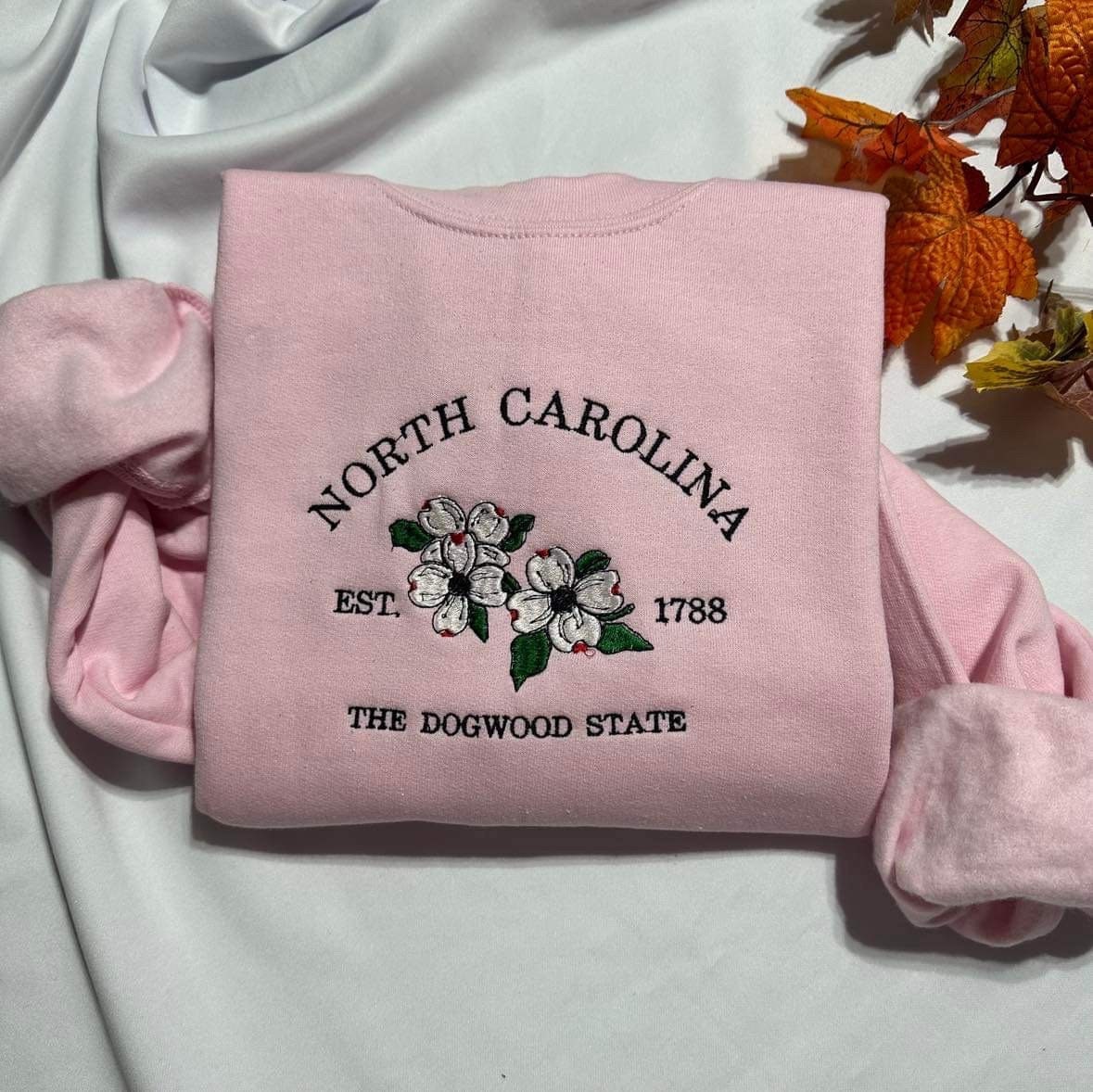 North Carolina embroidered Sweatshirt, the Dogwood State North Carolina embroidered Hoodies . Christmas/Holiday gift T-Shirt