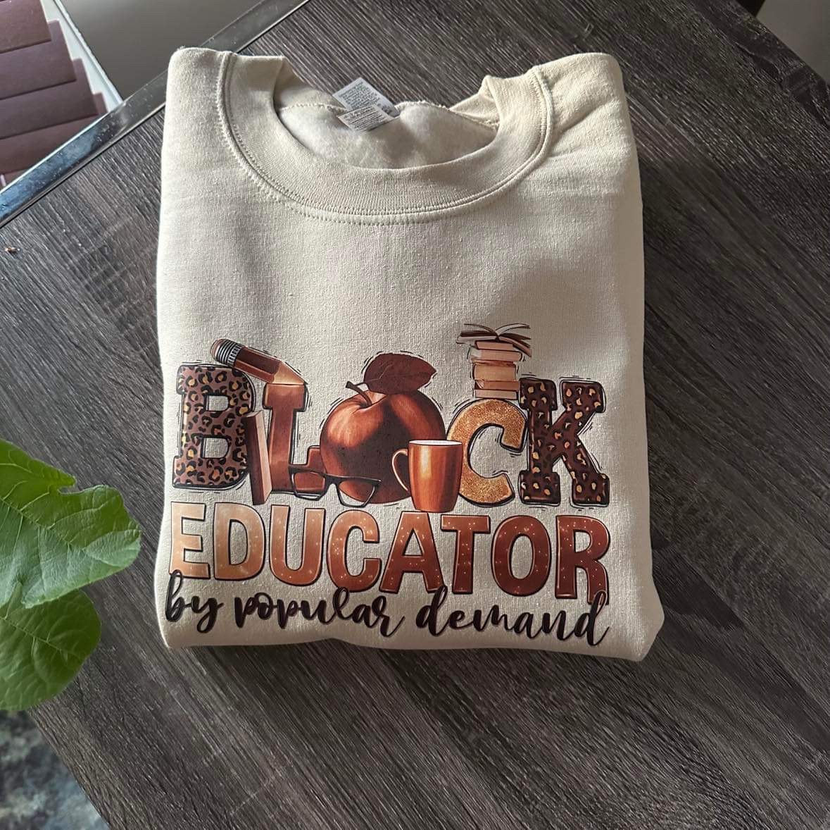 Book Lovers Clothing, Teacher Sweatshirt with Cute Pencils Design, Personalized Gift for Teachers, Apple Pencil Book trendy Gift for mom