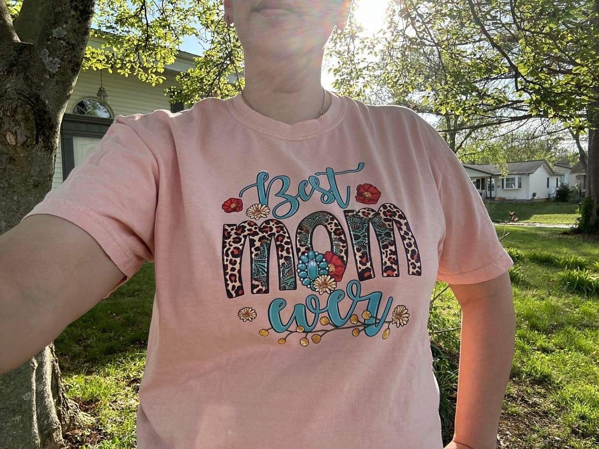 Mother’s Day T-Shirt, Comfort Colors Best Mom Ever Quoted T shirt Mother’s Day gift.