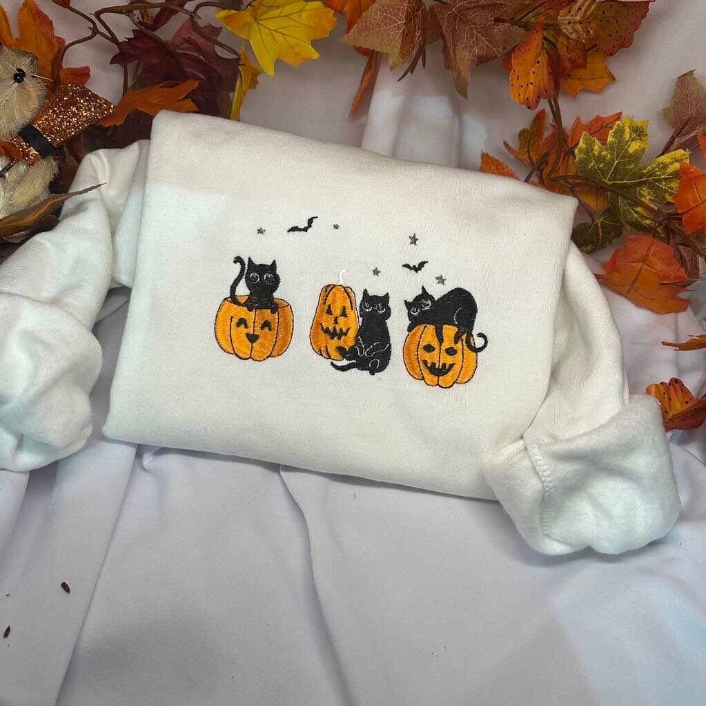 Embroidered Black Cat Halloween Sweatshirt: Spooky Pumpkin Crewneck