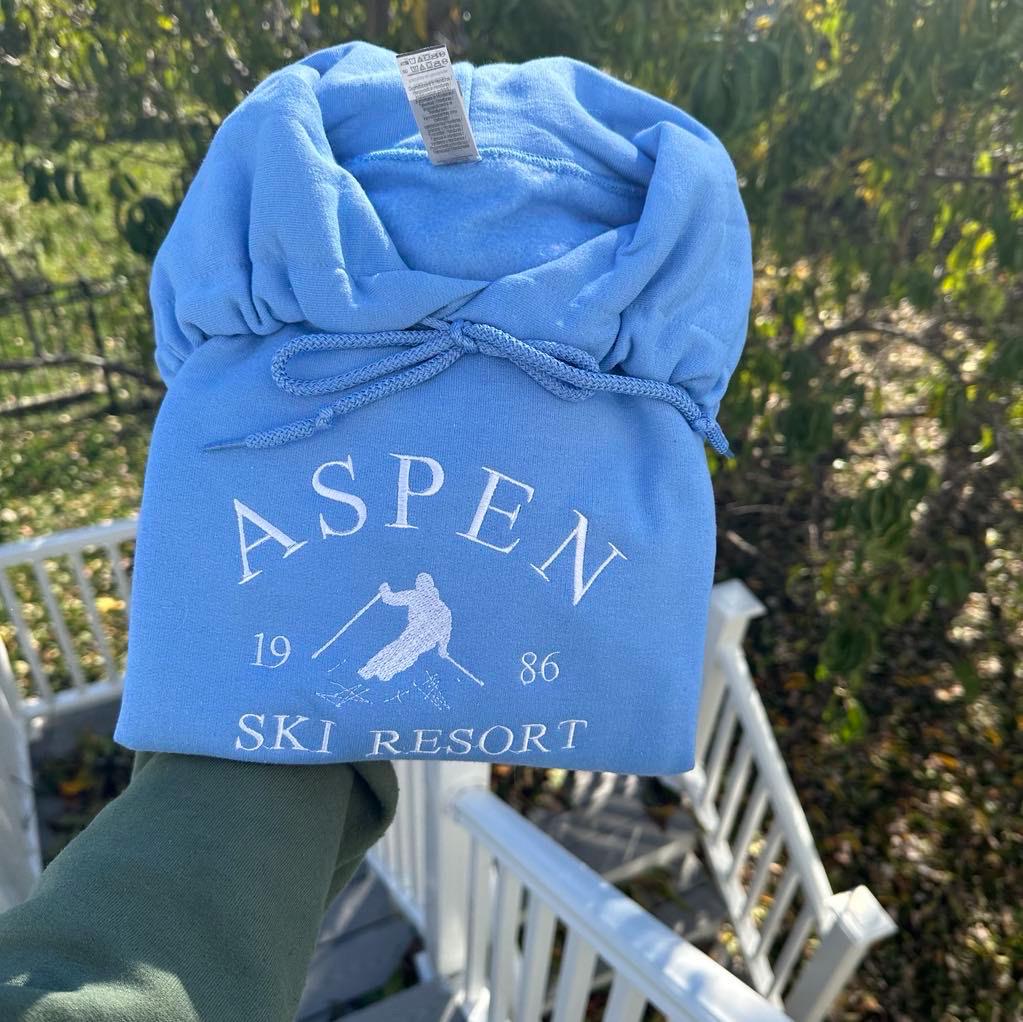 Embroidered Aspen Colorado Hoodie: Ski Resort Souvenir Sweatshirt